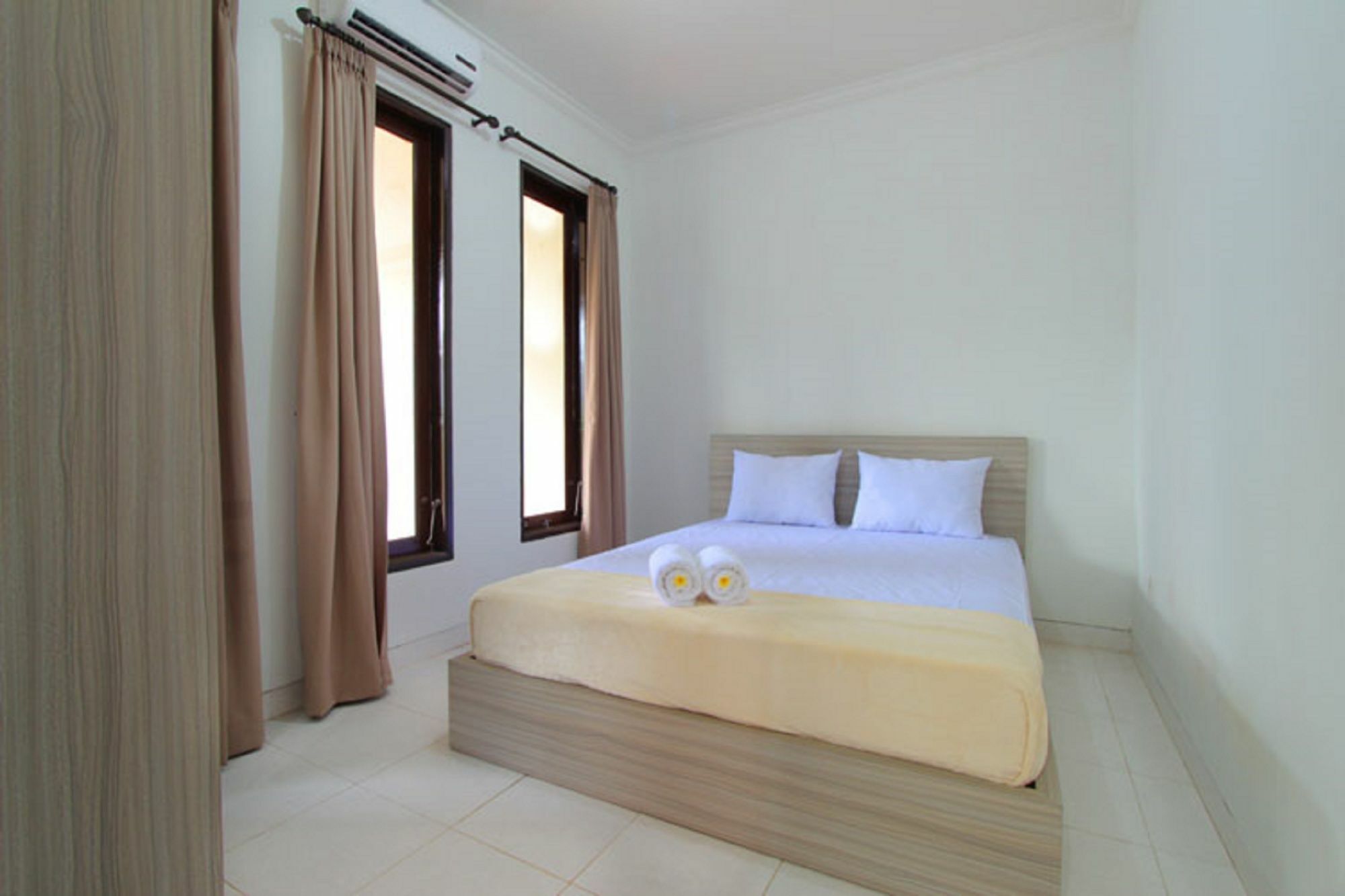 Alamanda Town House Denpasar Esterno foto
